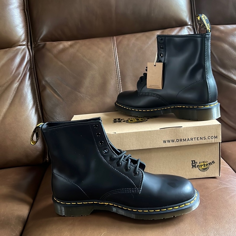 Black Dr. Martens - smooth - never been warn, brand new!  Men’s US size 12